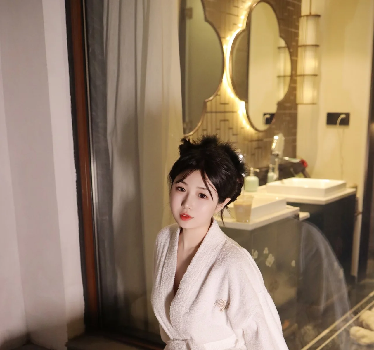 图片[1]-陈小花秀人私购无水印写真套图13套10GB高清资源-灵眸阁楼