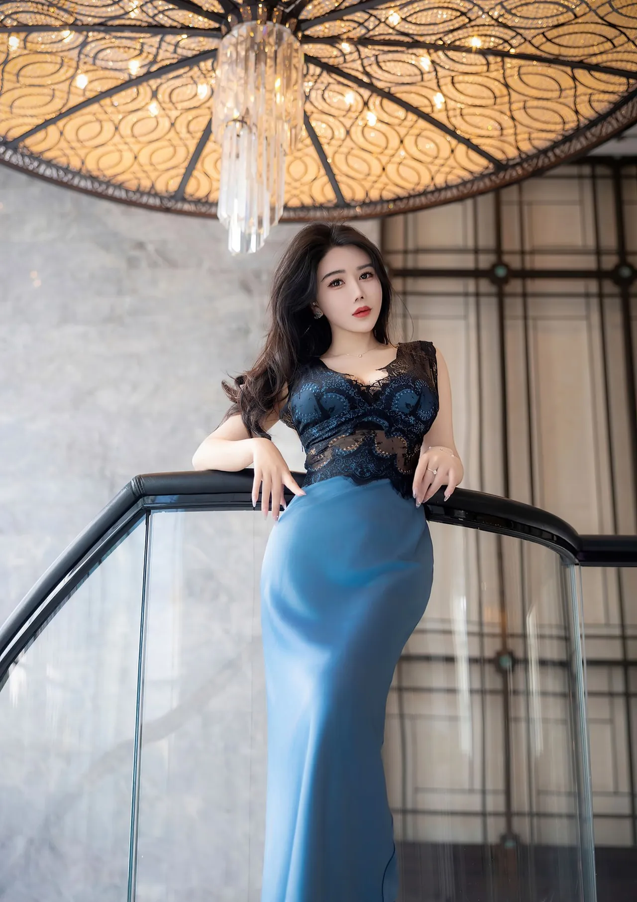 图片[1]-李若汐全20套美女写真高清图片合集15GB-云图社区