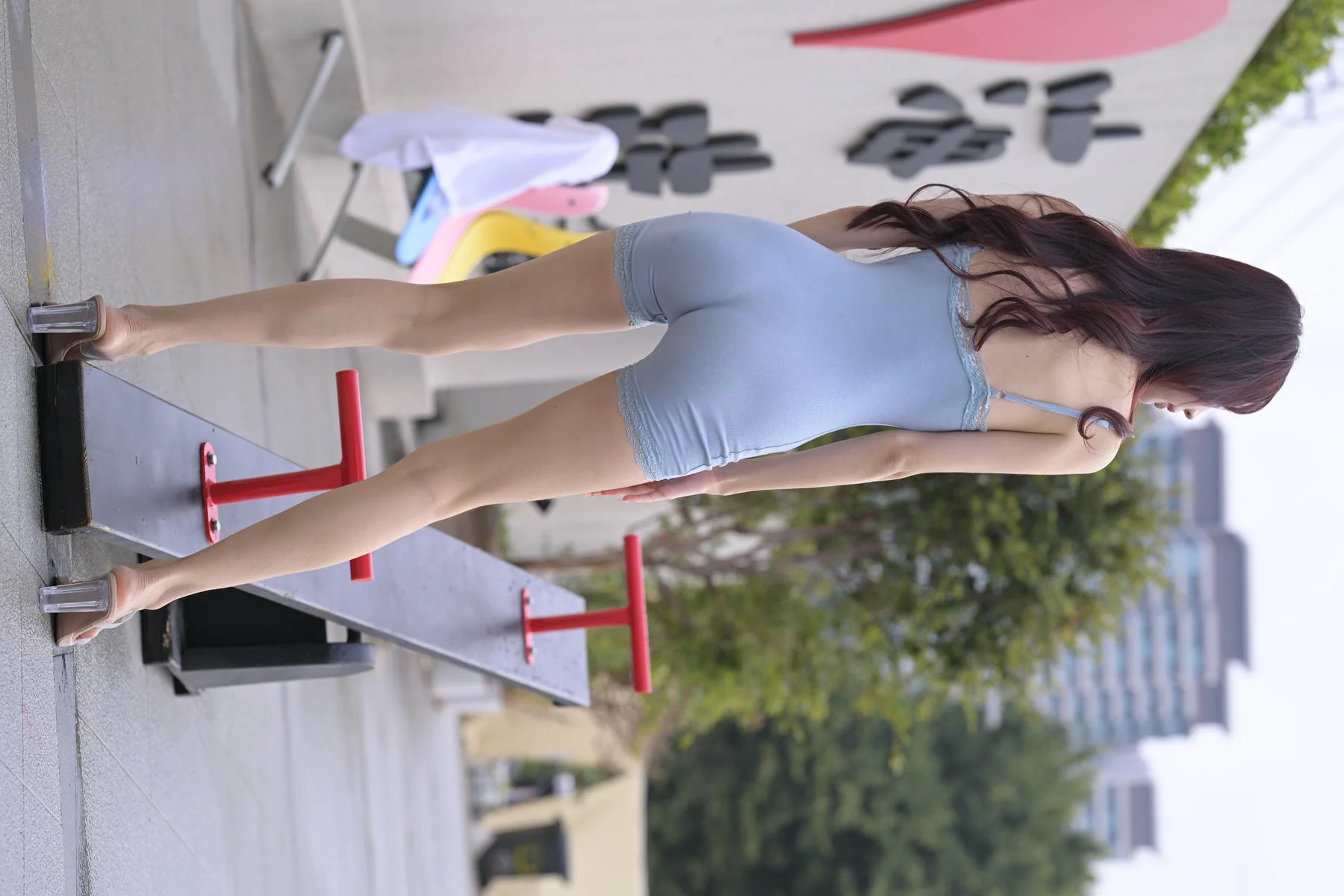 图片[2]-不吃鸡蛋魔镜街拍最新 浅蓝连体衣大胆姿势 1012P 19.93GB-幻彩魔方