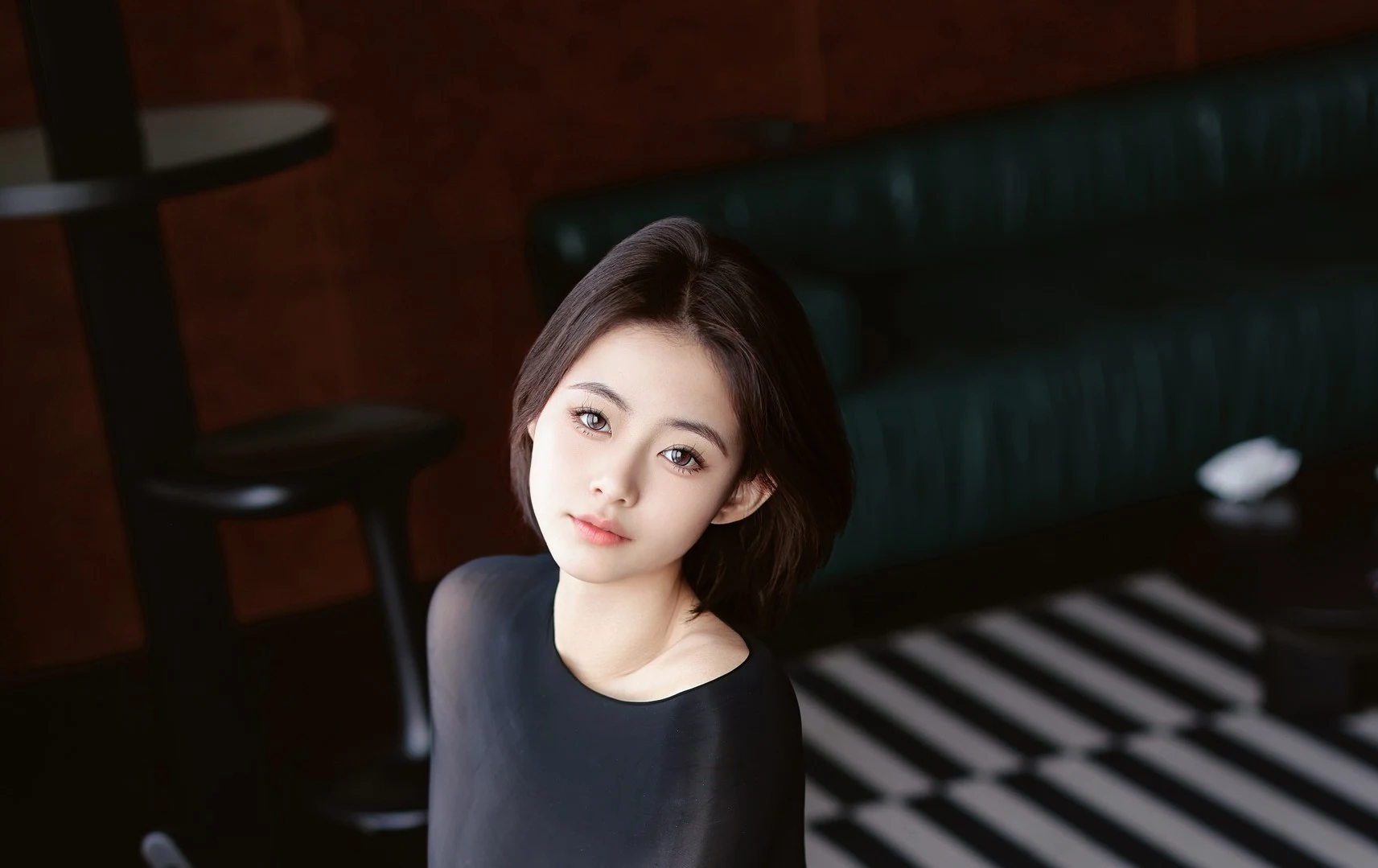 小橘子内部私购无水印写真合集2套1.4GB-魅影图鉴