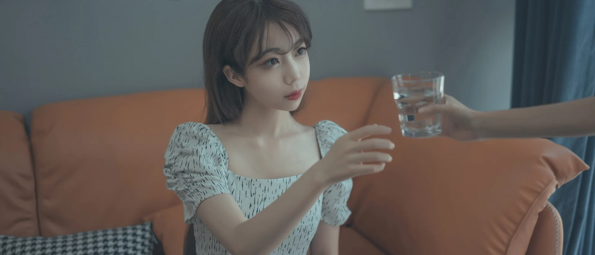 图片[2]-杏仁曲奇美女15套写真合集8GB下载-悸动时刻