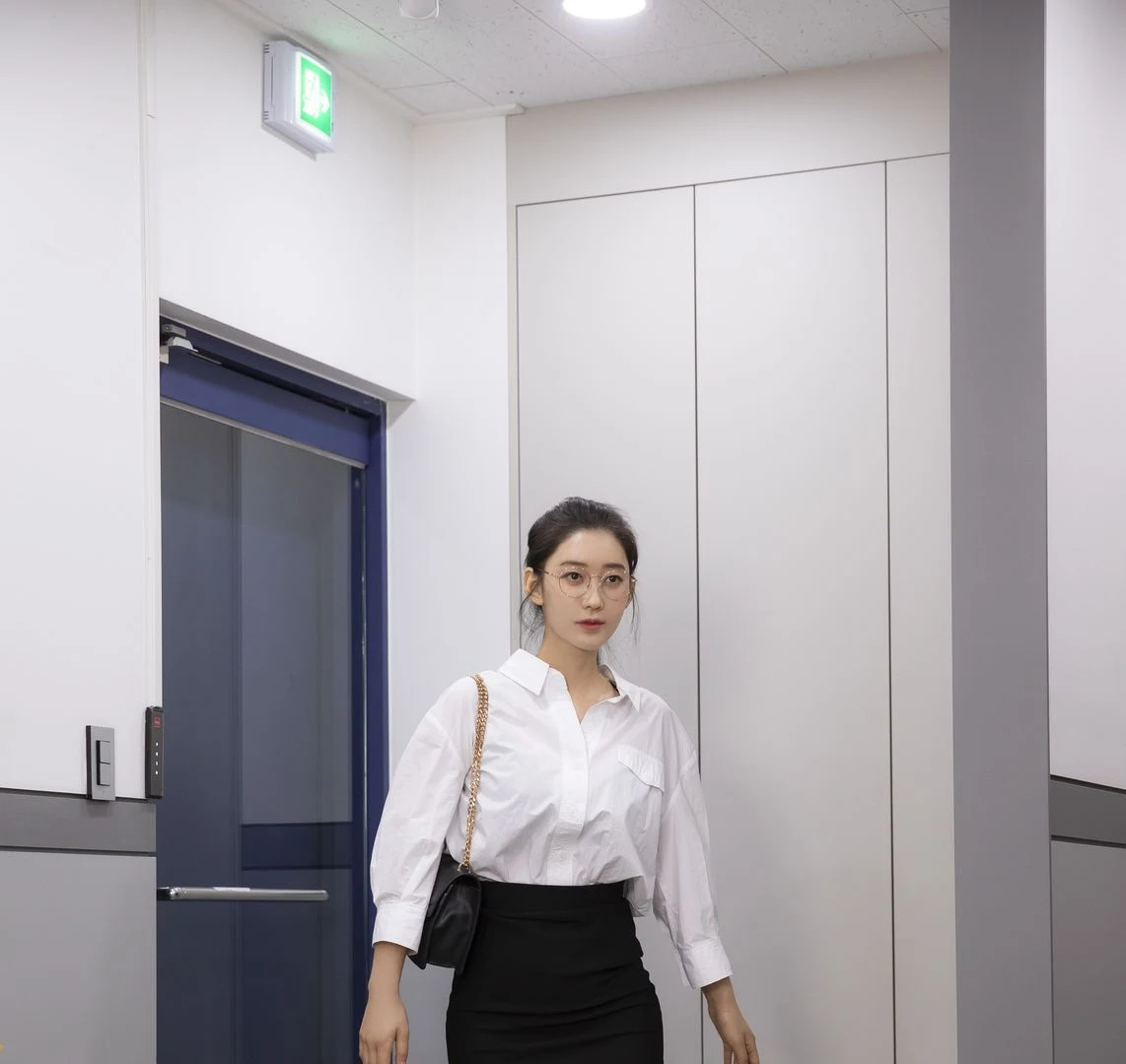 图片[1]-BUNNY美女写真28套38GB打包下载-心动频率