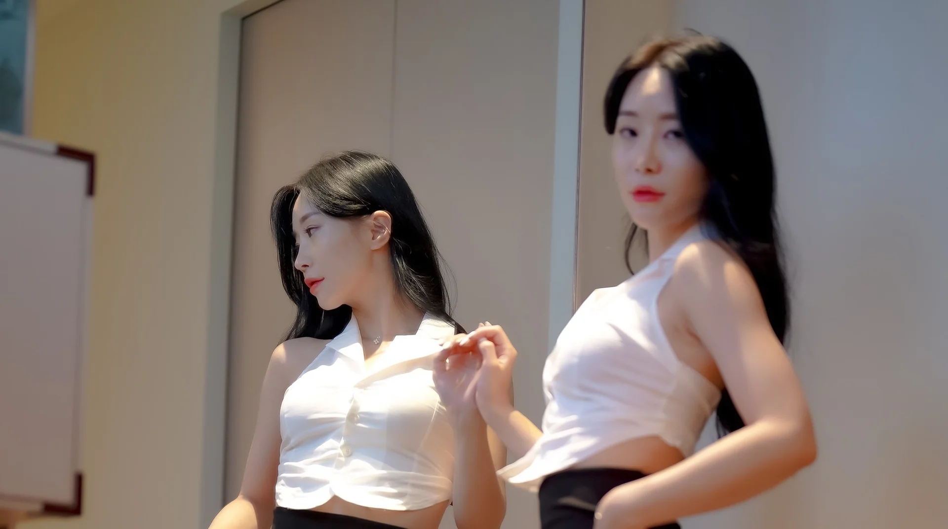 图片[1]-LimePunch写真美女图集12套22GB下载合集-心动频率