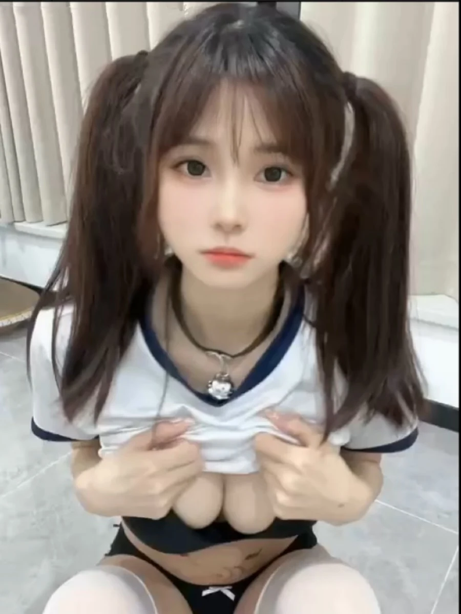 抖音清纯乔微密圈写真合集 26P高清图185视频1G资源-幻彩魔方