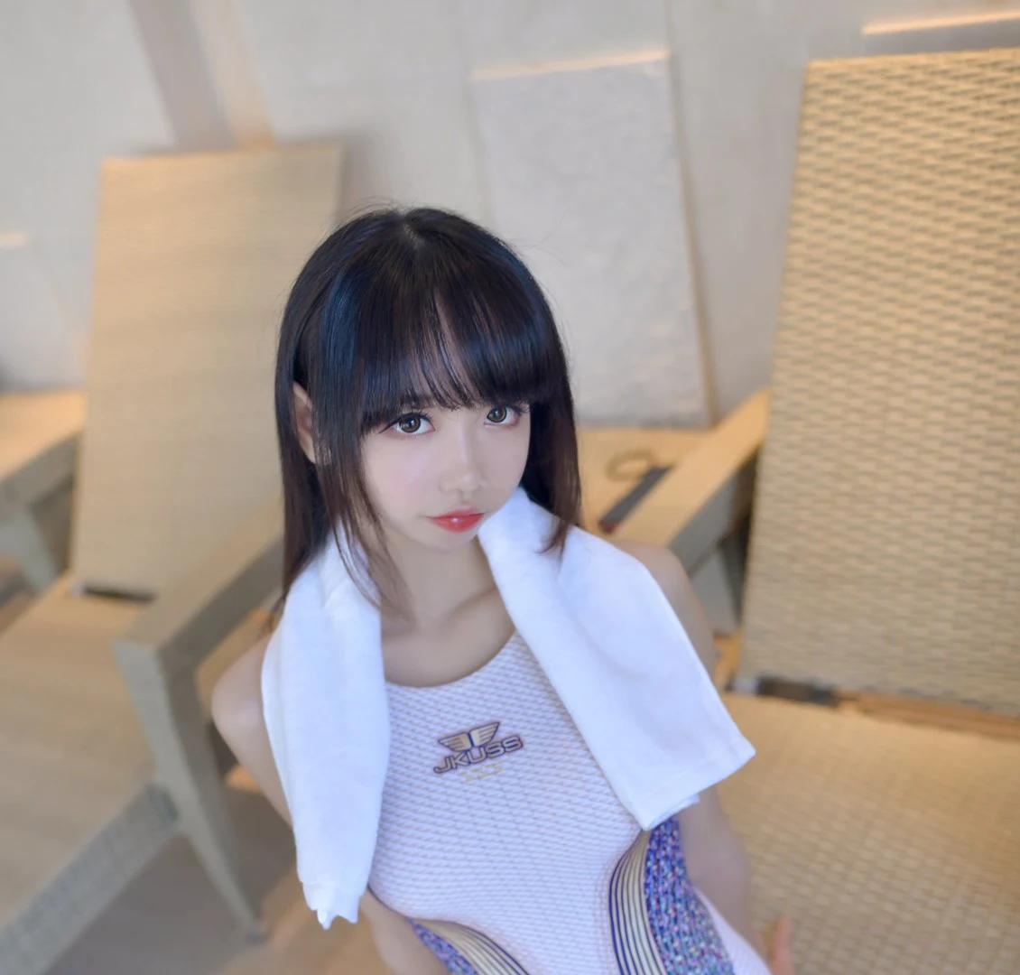 雪琪SAMA写真合集68套43GB高清图库下载-幻彩魔方