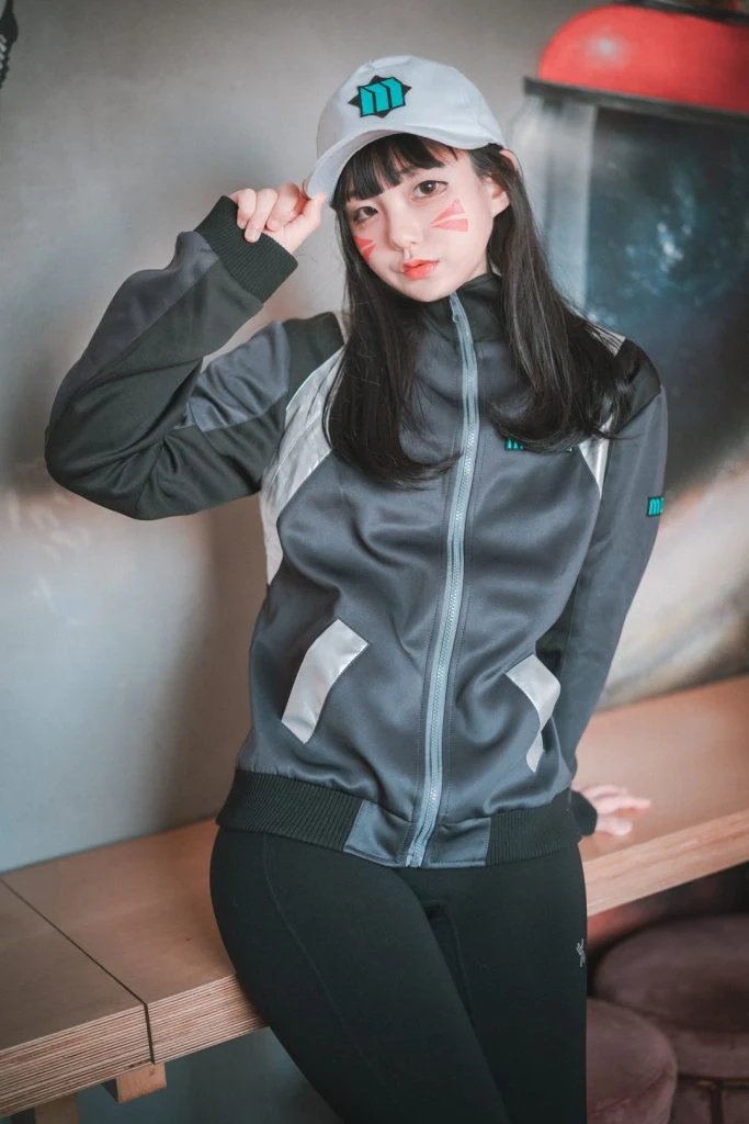 图片[1]-韩国JeongJenny(정제니)图集合集下载-狗狗美女馆