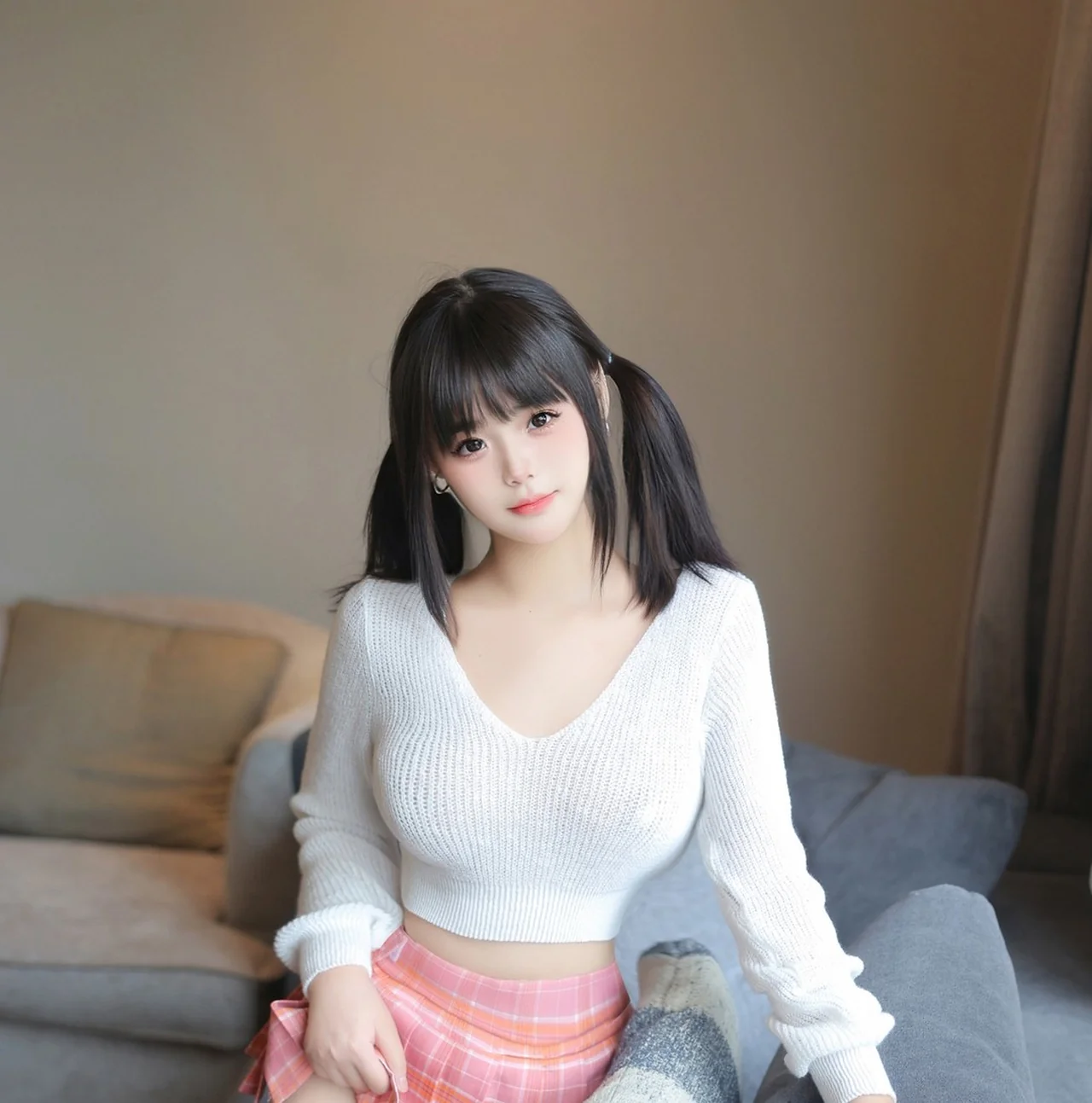 徐若兮(秀人网) – 秀人内部私购无水印图集合集1套 530MB-狗狗美女馆