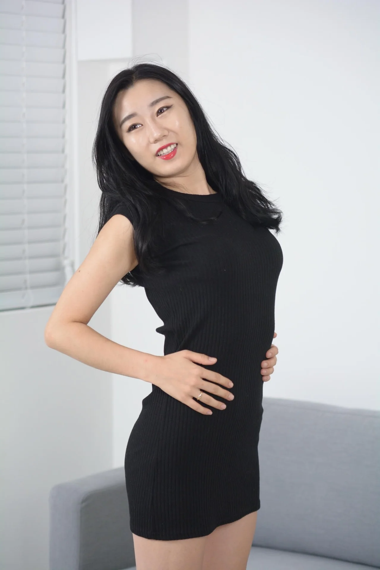 图片[2]-HM-MOE-345 韩模지수大 黑色紧身裙私拍 4K 1014P 8GB完整版-悦颜资源社