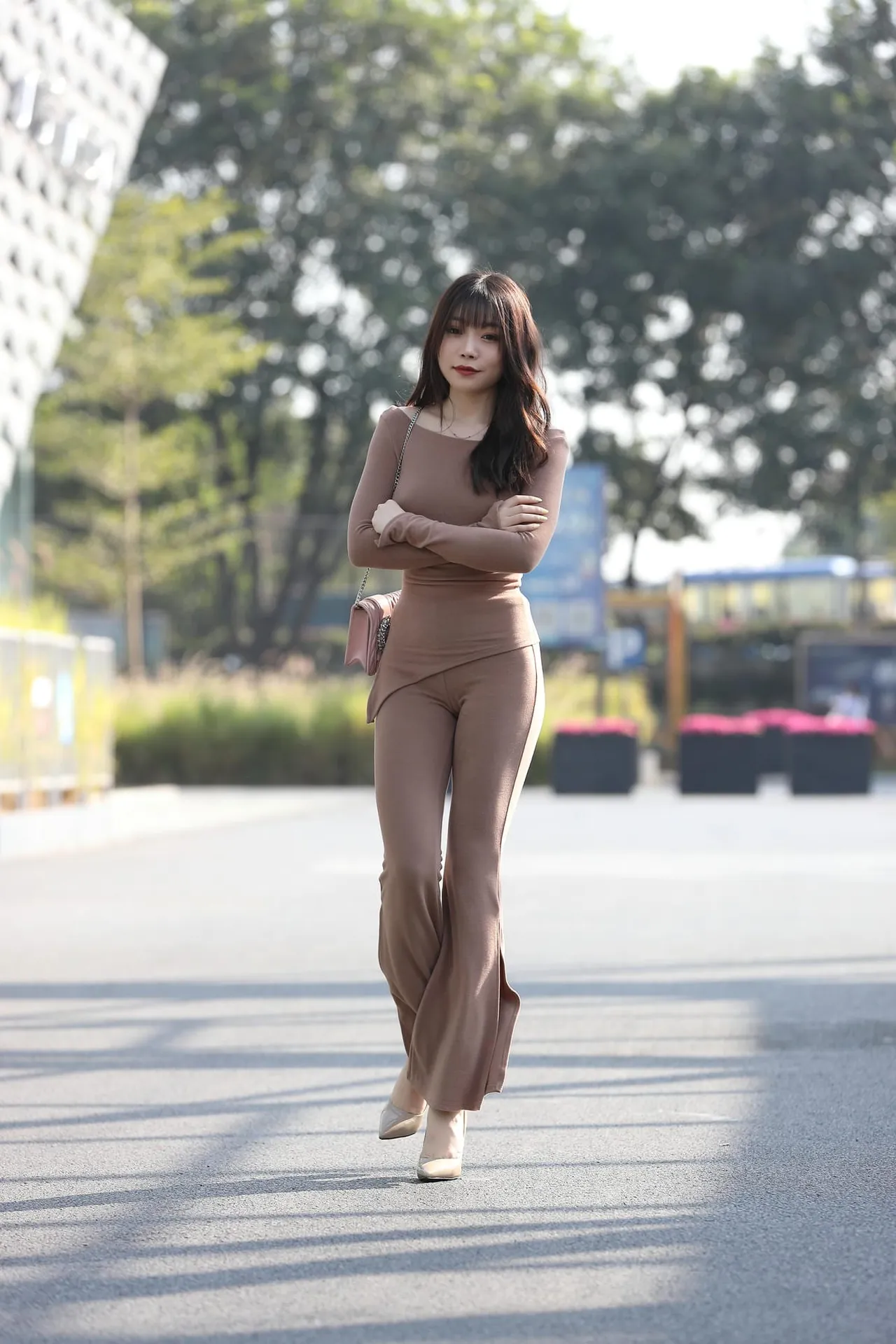 图片[2]-芝芝Booty街头时尚：范家辉一抹火星红美女集 [233P2V高清 9GB]-悦颜资源社