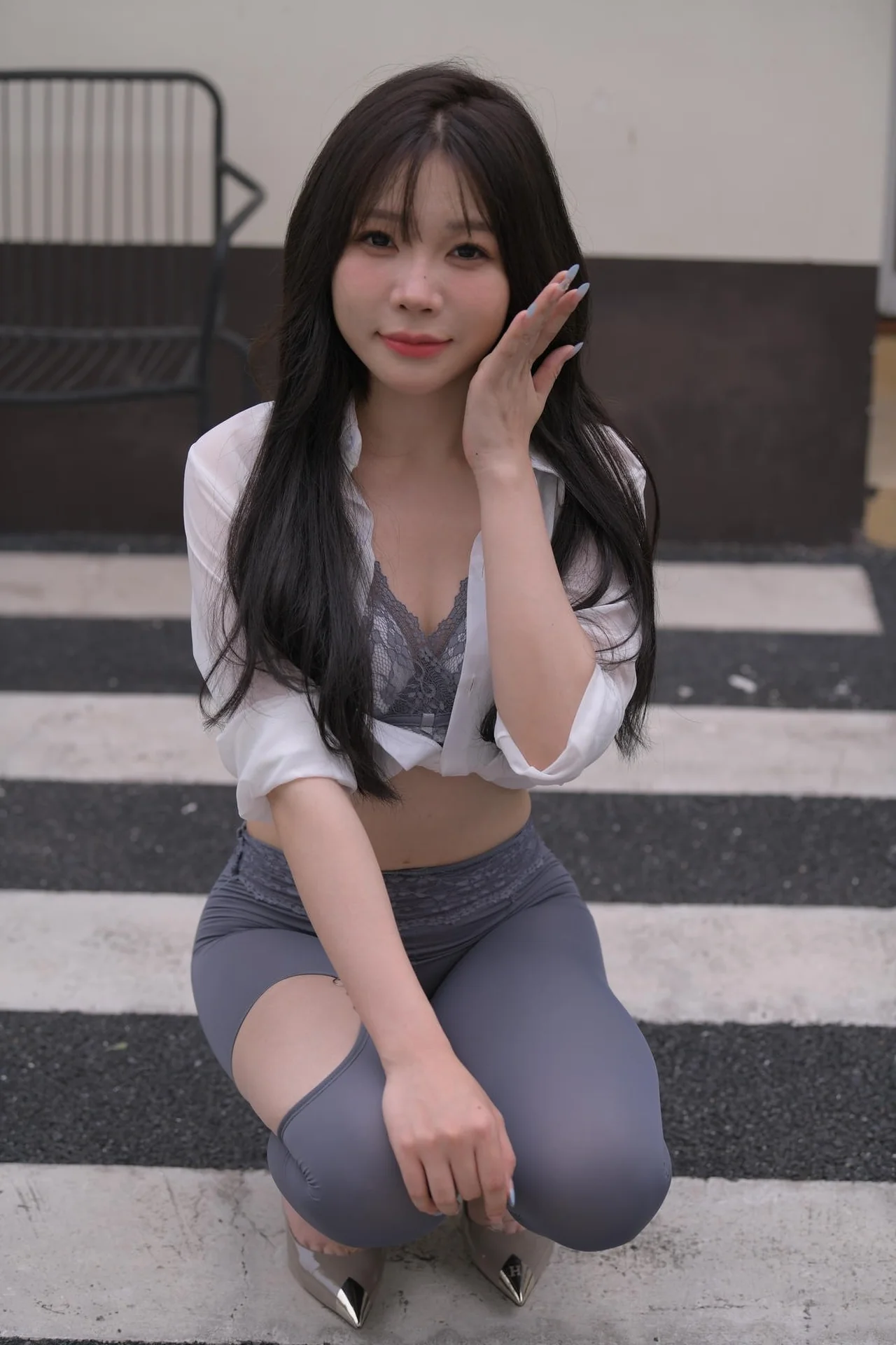 图片[2]-魔镜街拍芝芝机密鲨鱼裤 – 一始摄影作品381P高清图集-艳蜜阁楼