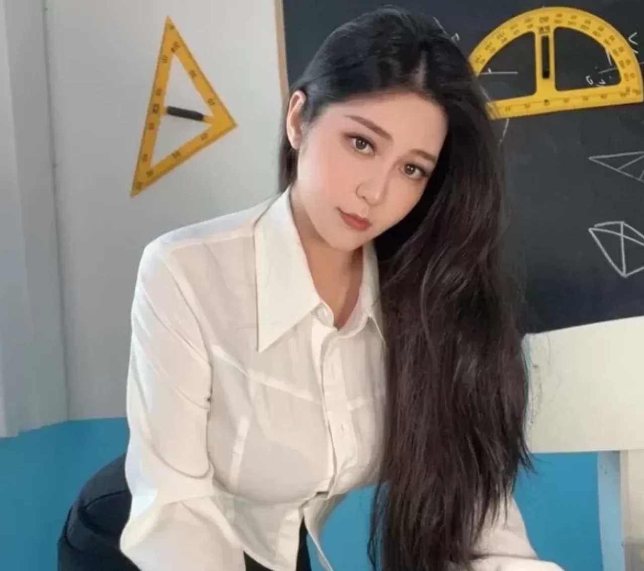 120斤的小王同学微密圈系列全套合集[持续更新]-狗狗美女馆