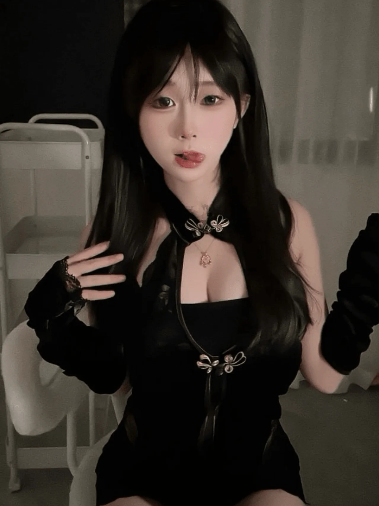 抖音洛洛酱紫微密圈写真合集-灵眸阁楼