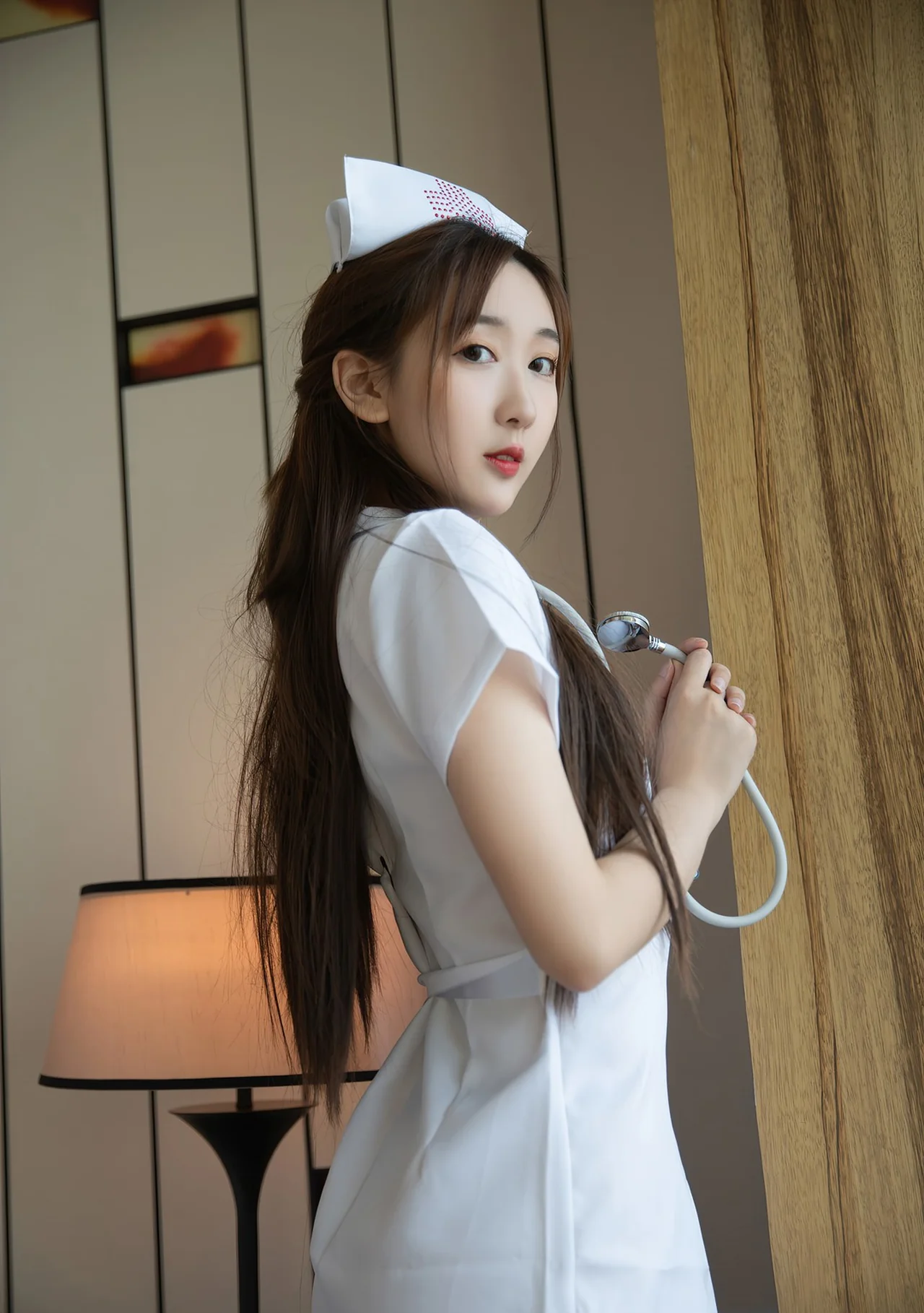 江真真写真图集48套下载-幻彩魔方