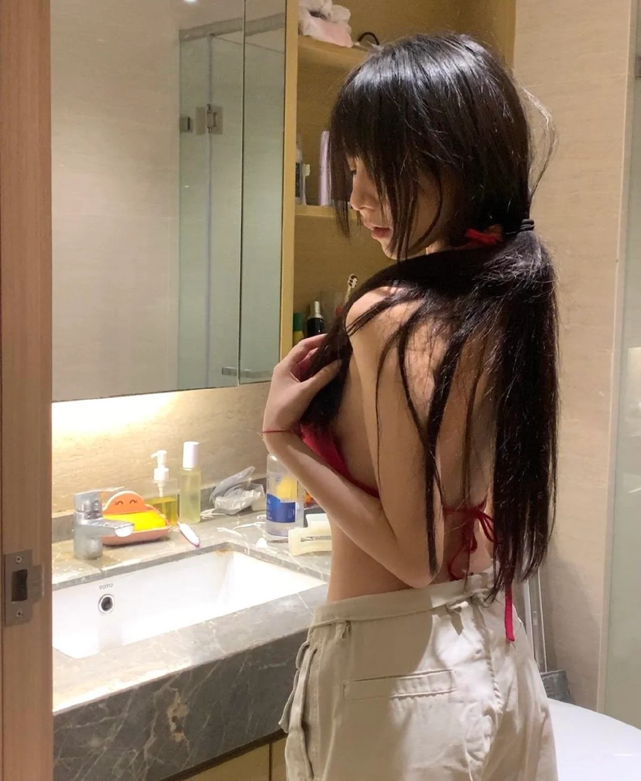 智桃lucky抖音写真合集 143P高清美图-灵眸阁楼