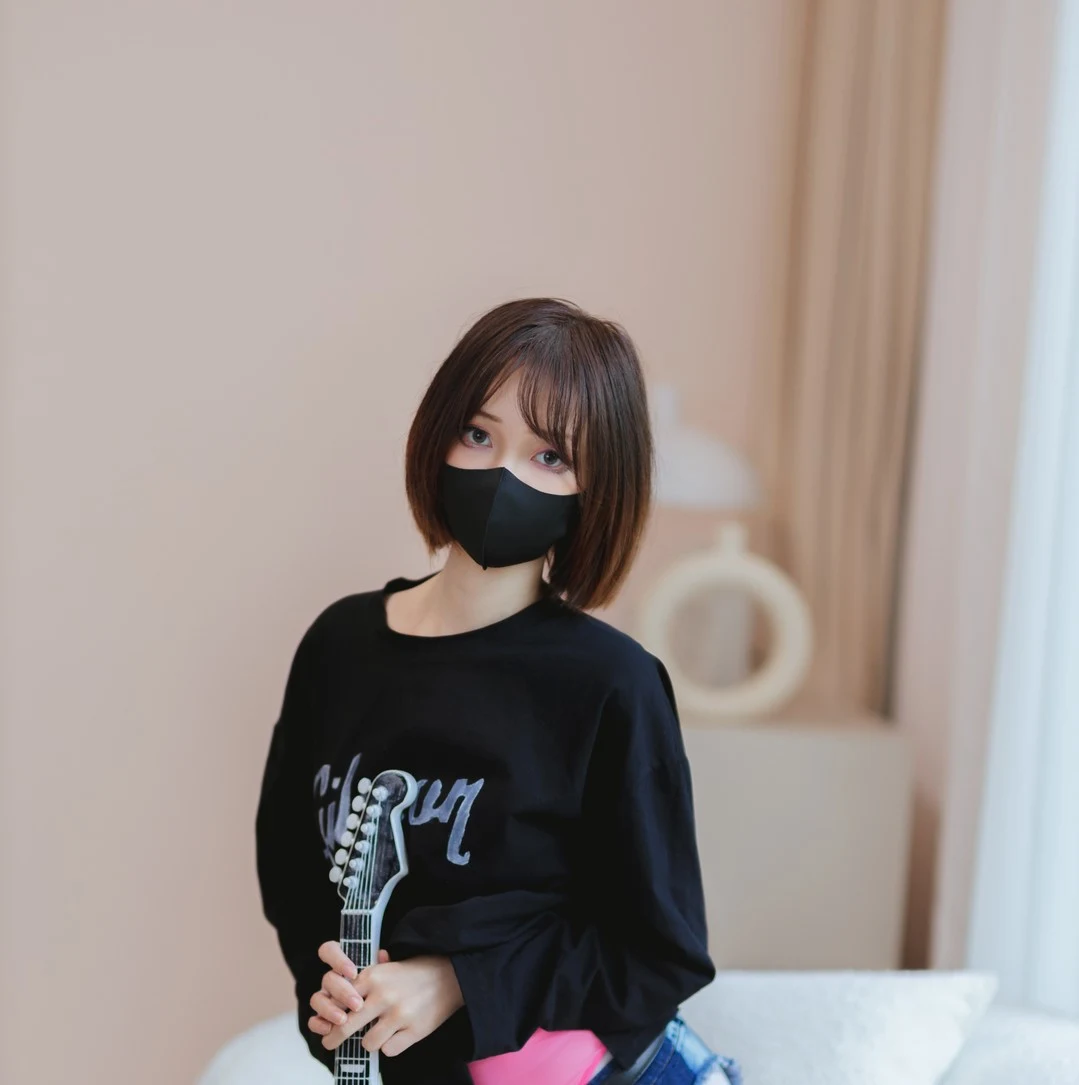 洛桑w伊梓写真合集19套下载7GB-视界引力场