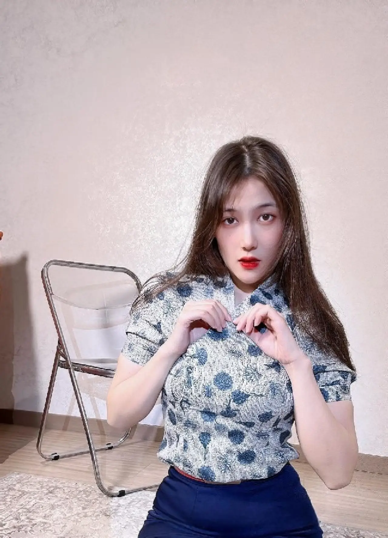 图片[2]-可可西yyy写真34套下载-灵眸阁楼