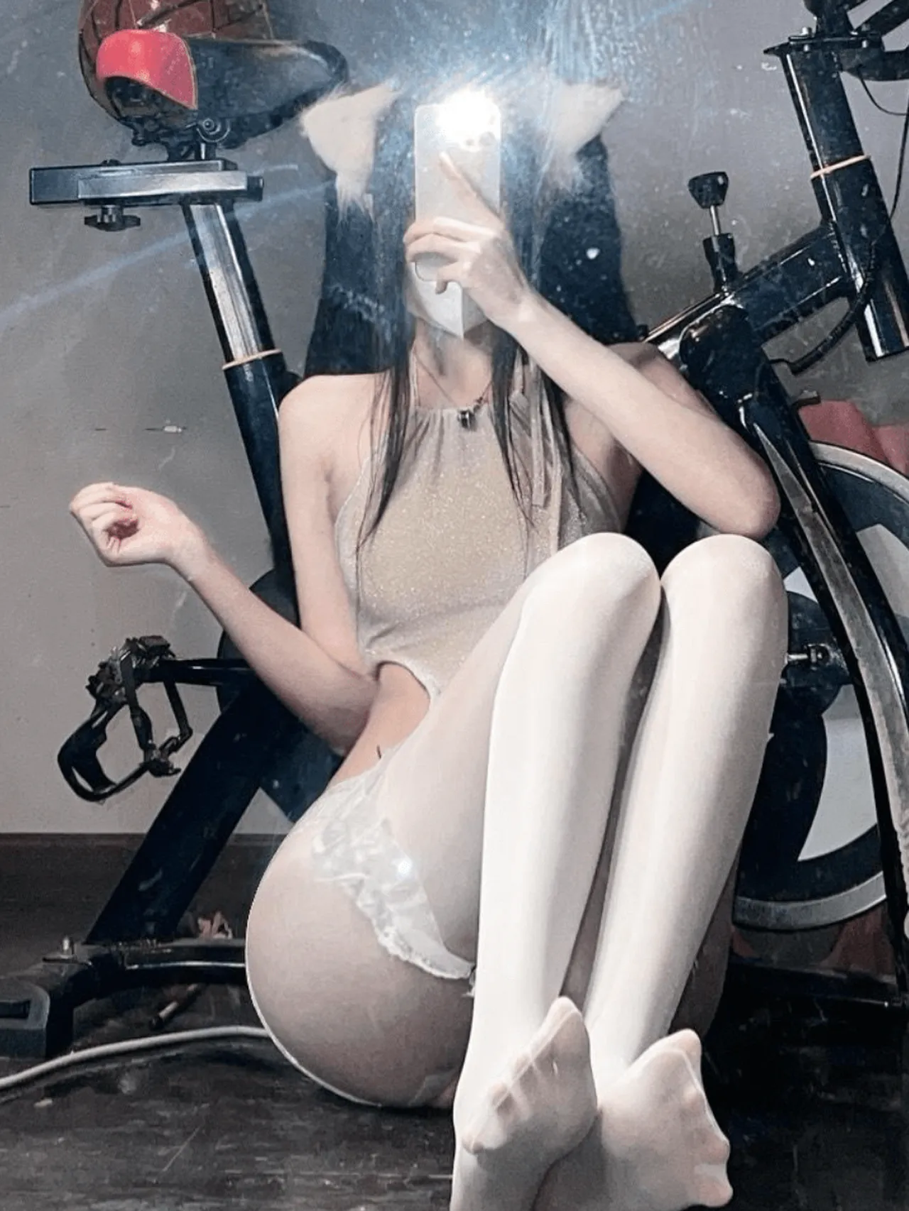 抖音小艾微密圈写真合集【5782图 701视频 34G】-心动频率